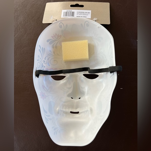 Halloween Midnight Creatures Day of the Dead Skull Unisex BNWT - Picture 2 of 3